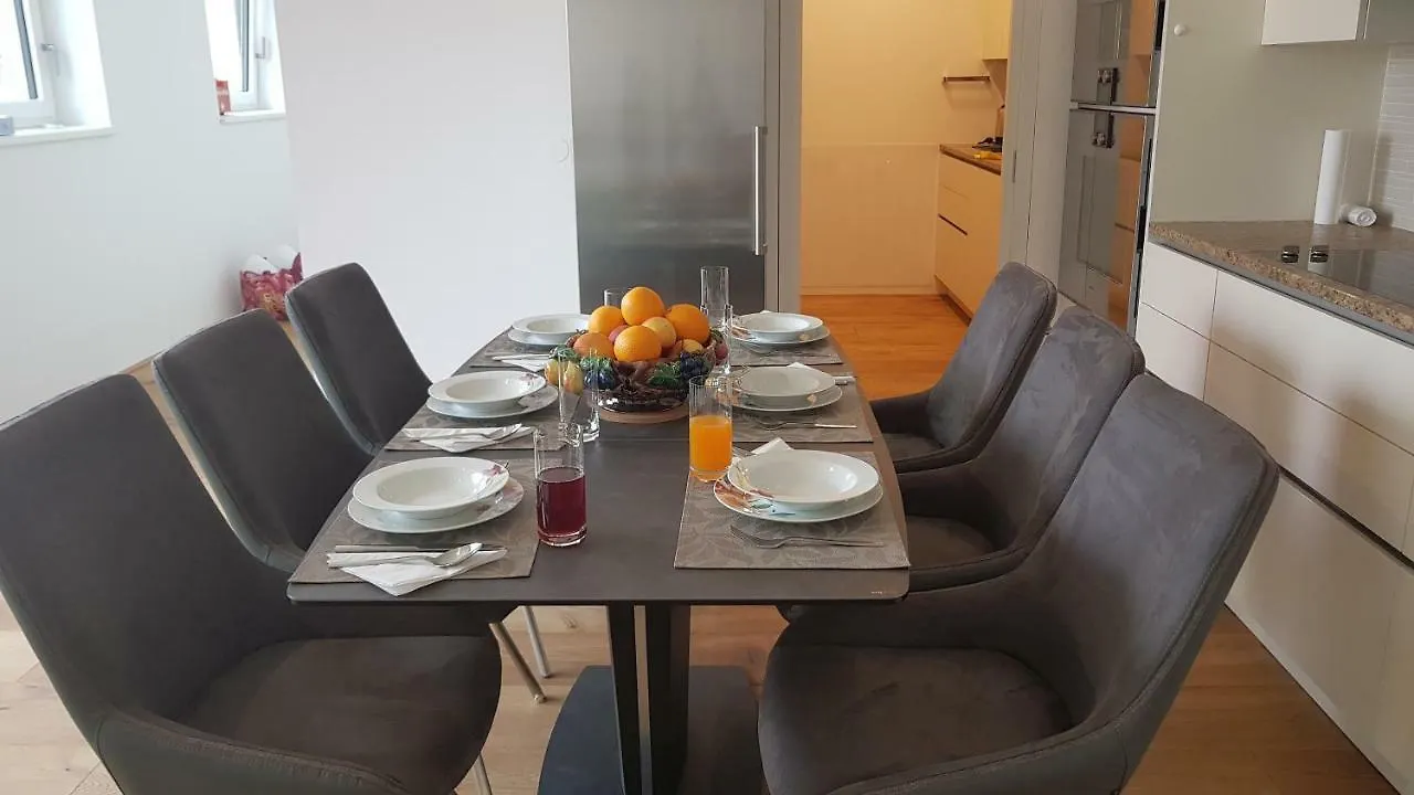 Loft #11 Mit Grosser Loggia Und Terrasse Vienna Apartment