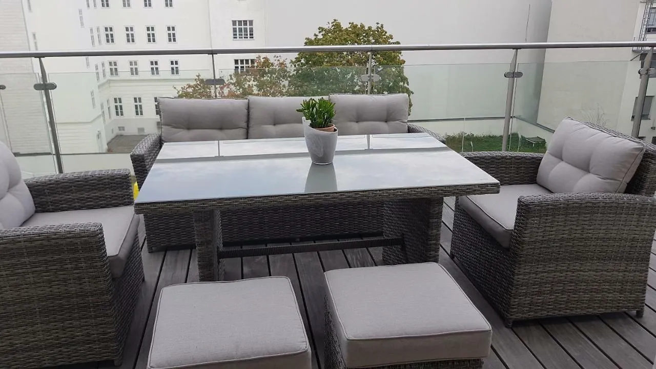 Loft #11 Mit Grosser Loggia Und Terrasse Vienna
